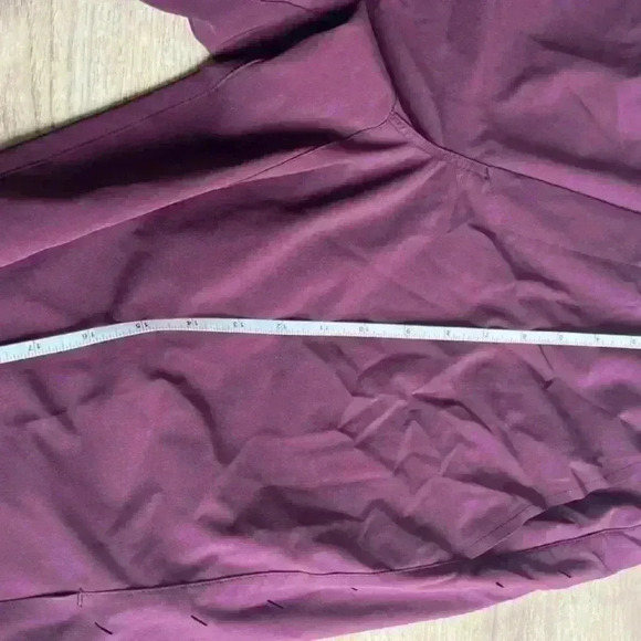 Ten Thousand Mens Interval Short Burgundy Med 7" Inseam - Picture 7 of 8